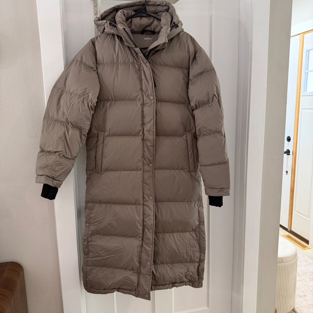 Quince Responsible Down Long Puffer Jacket Stone Taupe S Gorpcore Minimalist